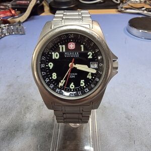 Wenger Field Issue Watch All Titanium GMT Dual Time Date 38mm 097.0665